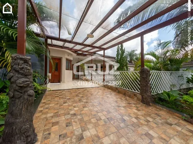Casa com 1600m² 7 quartos e 4 banheiros, à venda ou para alugar, no bairro Alpes de Caieiras em Caieiras