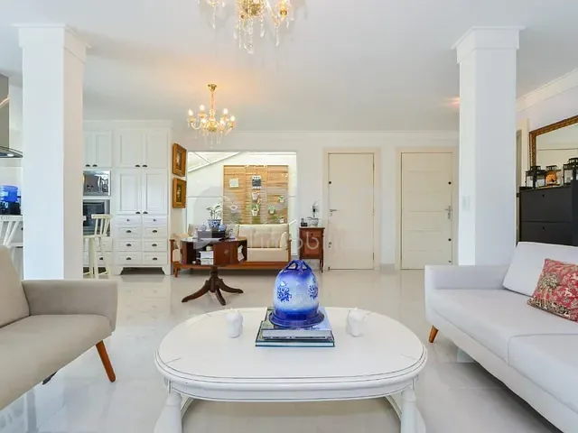 Casa 4 quartos e 6 banheiros, à venda, no bairro Brooklin em São Paulo