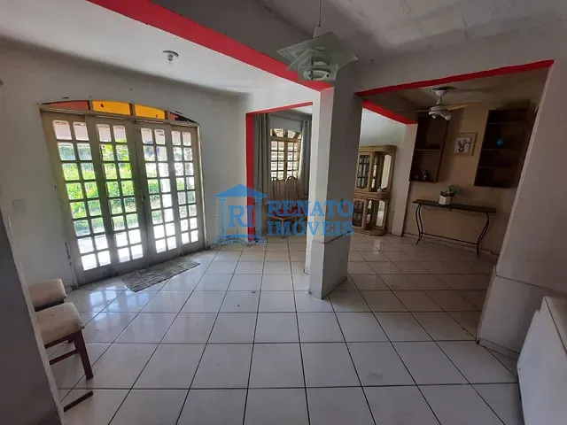 Casa à venda ou para alugar, no bairro Centro em Maricá