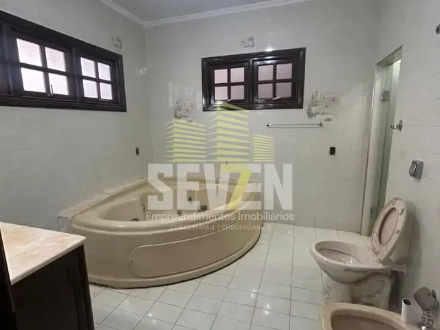 Casa com 508m² 3 quartos e 5 banheiros, à venda, no bairro Jardim América em Bauru