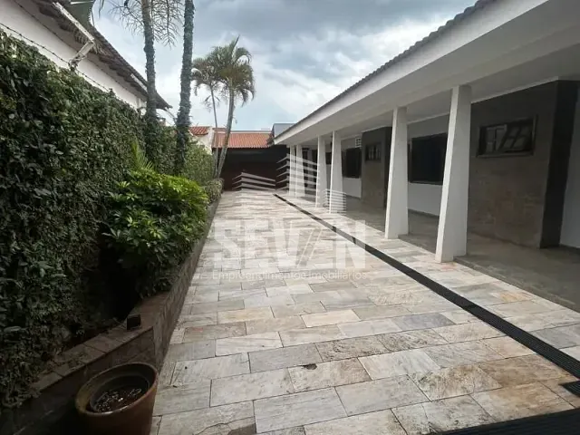 Casa com 508m² 3 quartos e 5 banheiros, à venda, no bairro Jardim América em Bauru