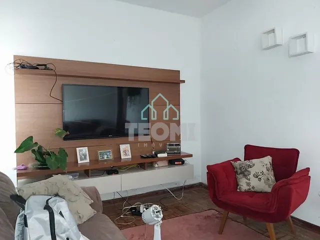 Casa com 500m² 3 quartos e 1 banheiro, à venda, no bairro Jardim Independência em Taubaté