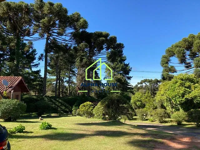 Casa com 1500m² 3 quartos e 1 banheiro, à venda, no bairro Vila Siomara em Campos do Jordão