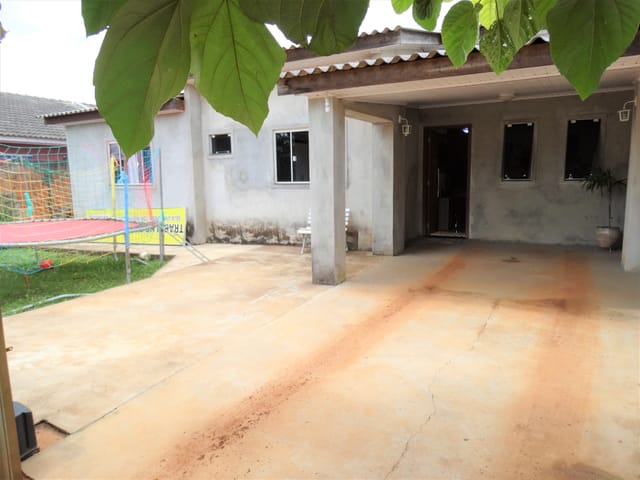 Casa 4 quartos e 3 banheiros, à venda, no bairro Cará-cará em Ponta Grossa