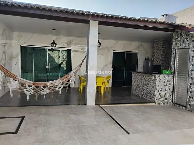 Casa com 288m² 2 quartos e 5 banheiros, à venda, no bairro Parque Santa Maria em Campos dos Goytacazes