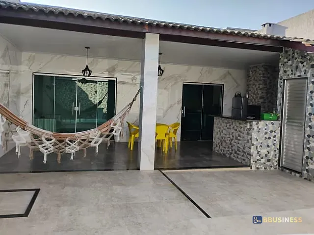 Casa com 288m² 2 quartos e 5 banheiros, à venda, no bairro Parque Santa Maria em Campos dos Goytacazes