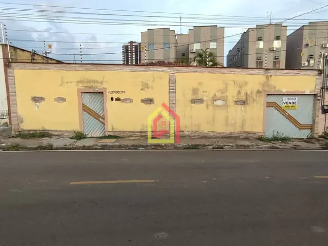 Casa com 300m² 3 quartos e 2 banheiros, à venda, no bairro Nova Marabá em Marabá