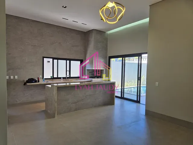 Casa com 459m² 4 quartos e 6 banheiros, à venda, no bairro Jardim Itália em Cuiabá