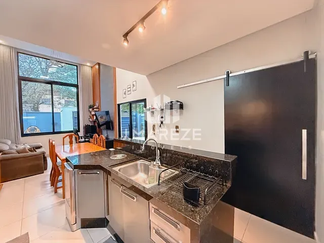 Casa com 140m² 3 quartos e 2 banheiros, à venda, no bairro Vila Formosa em Apucarana