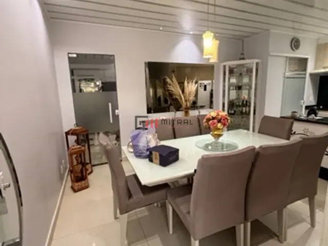 Casa com 150m² 3 quartos e 2 banheiros, à venda, no bairro Heimtal em Londrina
