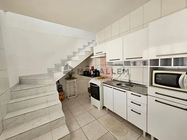 Casa 2 quartos e 1 banheiro, à venda ou para alugar, no bairro Santa Efigenia em Piranguinho