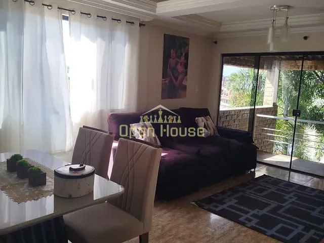 Casa com 480m² 4 quartos e 3 banheiros, à venda, no bairro Oriente em Pinheiral