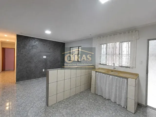 Casa com 300m² 2 quartos e 1 banheiro, à venda, no bairro Vila Urupês em Suzano