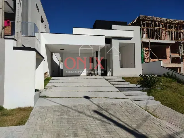Casa com 321m², à venda ou para alugar, no bairro Condomínio Aruã em Mogi das Cruzes