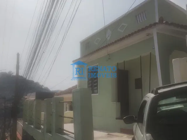 Casa 3 quartos e 1 banheiro, à venda, no bairro Engenhoca em Niterói