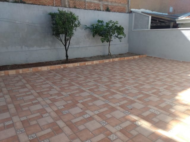 Casa com 250m² 2 quartos e 1 banheiro, para alugar, no bairro Jardim do Trevo em São João da Boa Vista