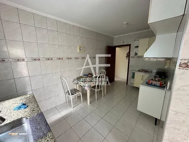 Casa com 250m², à venda, no bairro Jardim das Nações em Taubaté