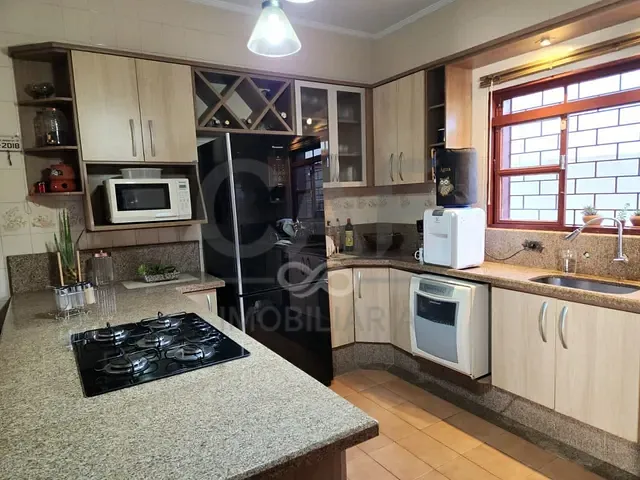 Casa com 361m² 3 quartos e 3 banheiros, à venda, no bairro Jardim Rezek II em Artur Nogueira