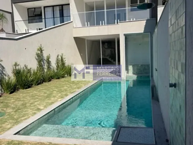 Casa com 273m² 5 quartos e 6 banheiros, à venda, no bairro Barra da Tijuca em Rio de Janeiro