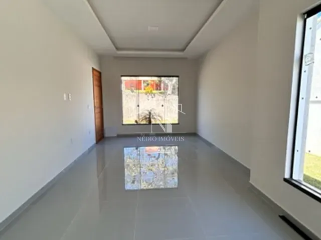 Casa com 240m² 3 quartos e 2 banheiros, à venda, no bairro Ubatiba em Maricá