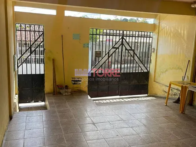 Casa 5 quartos e 1 banheiro, à venda, no bairro Califórnia em Itabuna