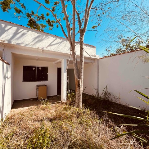Casa 2 quartos e 1 banheiro, à venda, no bairro Parque Balneário São Francisco em Cabo Frio