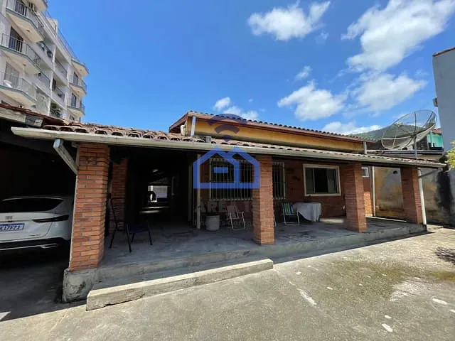 Casa com 480m² 3 quartos e 4 banheiros, à venda, no bairro Ipiranga em Caraguatatuba
