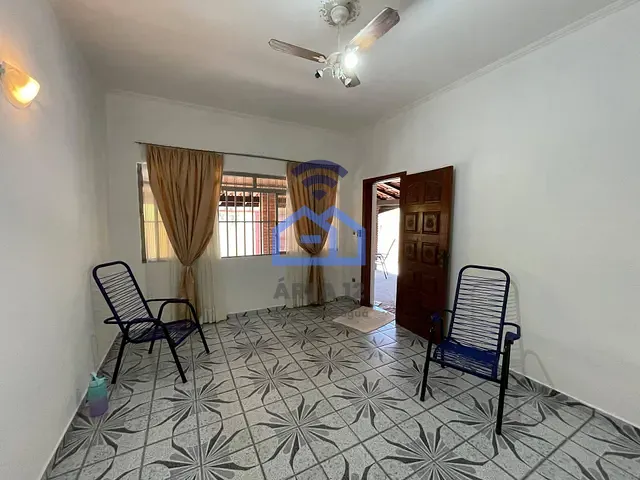 Casa com 480m² 3 quartos e 4 banheiros, à venda, no bairro Ipiranga em Caraguatatuba