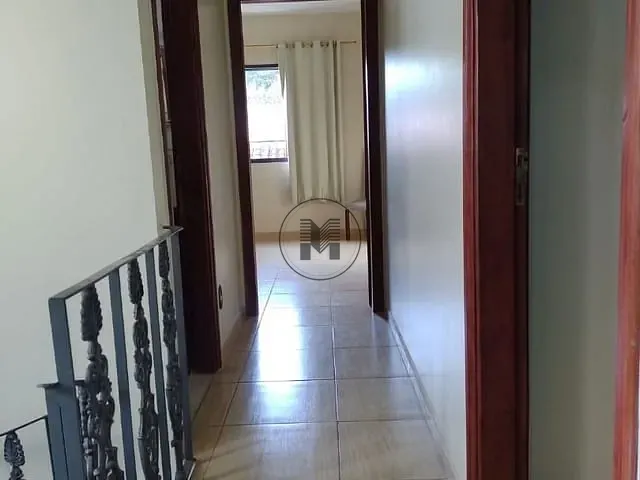 Casa com 300m² 4 quartos e 4 banheiros, à venda, no bairro Nova Guará em Guaratinguetá