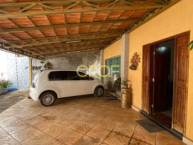 Casa com 420m² 3 quartos e 2 banheiros, à venda, no bairro Jardim Califórnia em Formosa