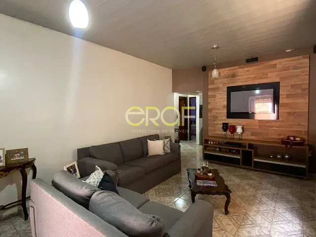 Casa com 420m² 3 quartos e 2 banheiros, à venda, no bairro Jardim Califórnia em Formosa
