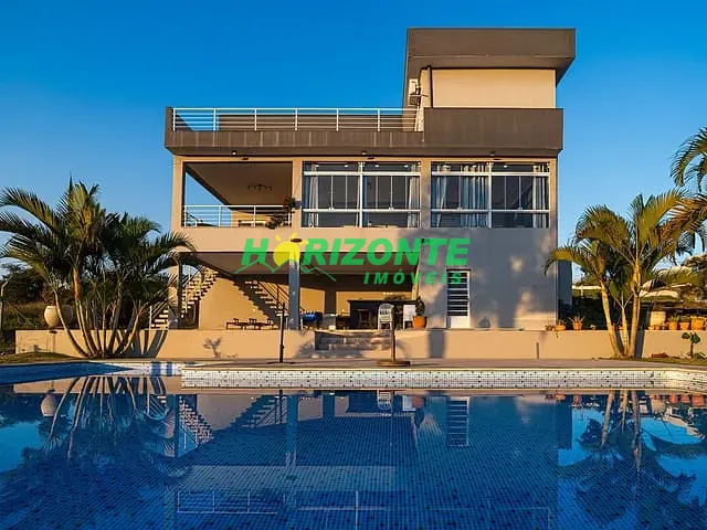 Casa com 565m² 4 quartos e 5 banheiros, à venda ou para alugar, no bairro Terras de Santa Mariana em Caçapava