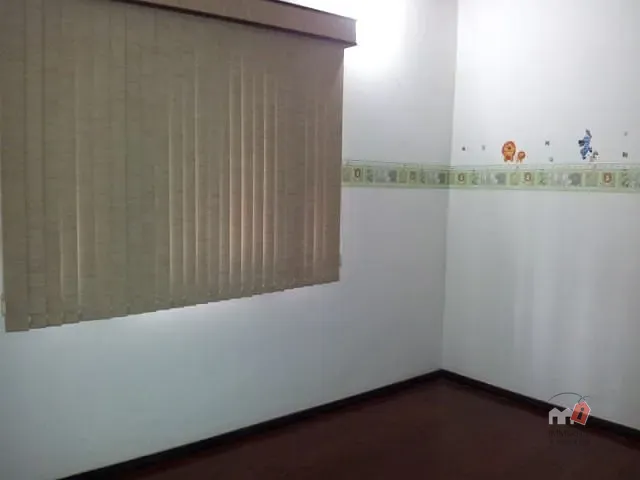 Casa à venda, no bairro Mosela em Petrópolis