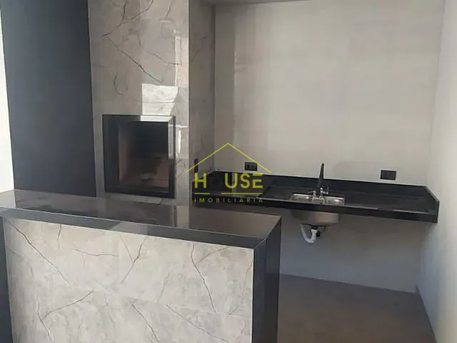 Casa com 180m² 2 quartos e 1 banheiro, à venda, no bairro Parque Cidade Jardim II em Votuporanga