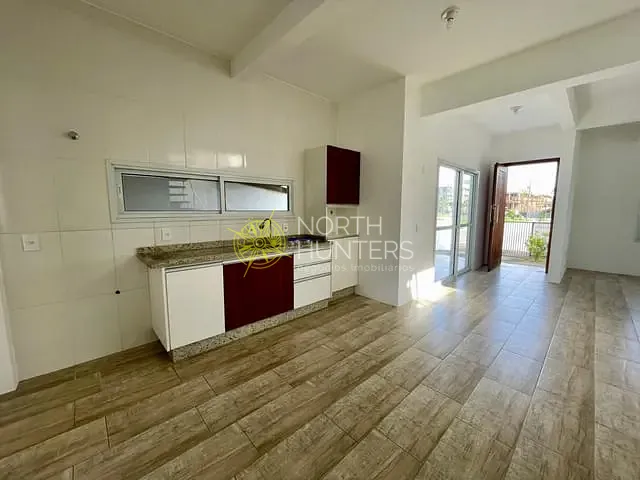 Casa com 250m² 3 quartos e 3 banheiros, para alugar, no bairro Cachoeira do Bom Jesus em Florianópolis
