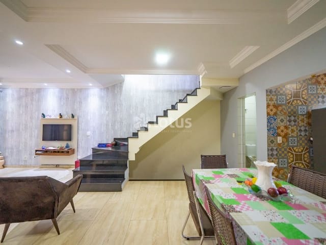 Casa com 150m² 3 quartos e 4 banheiros, à venda, no bairro Colina Maria Luíza em Cajamar