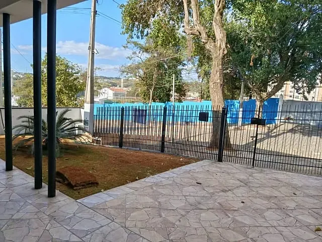 Casa com 246m² 2 quartos e 1 banheiro, à venda, no bairro Vila Papelão em Valinhos