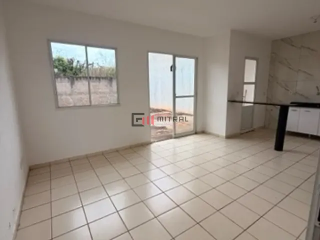 Casa com 150m² 2 quartos e 1 banheiro, à venda, no bairro Heimtal em Londrina