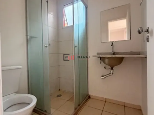 Casa com 150m² 2 quartos e 1 banheiro, à venda, no bairro Heimtal em Londrina