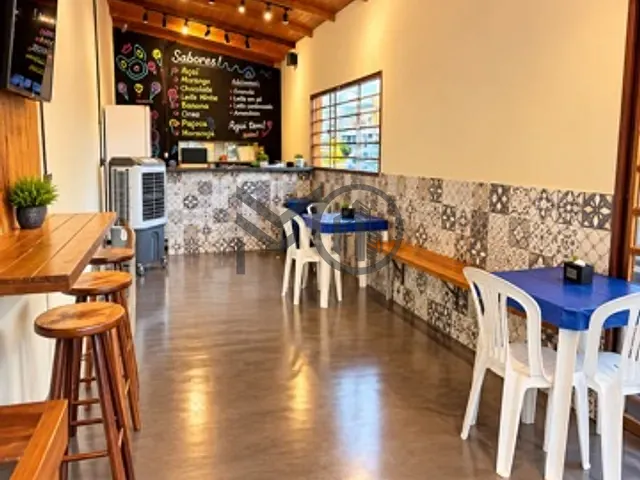 Casa com 280m², à venda, no bairro CPA II em Cuiabá