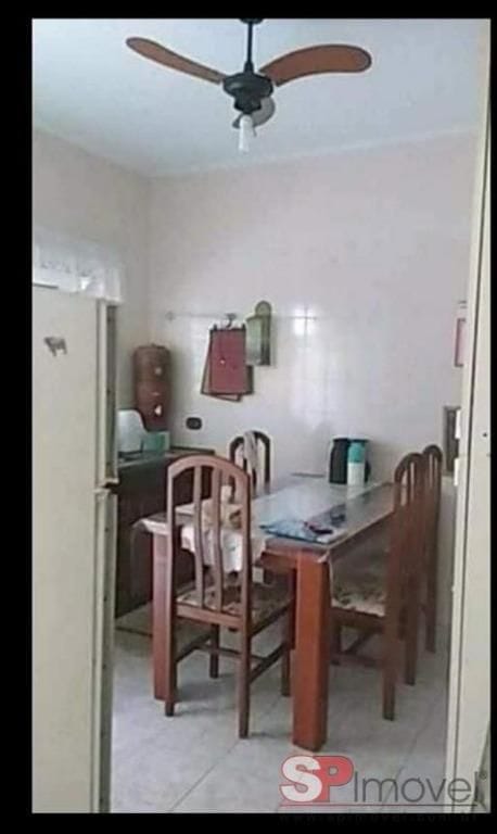 Casa 2 quartos e 3 banheiros, à venda, no bairro Aviação em Praia Grande