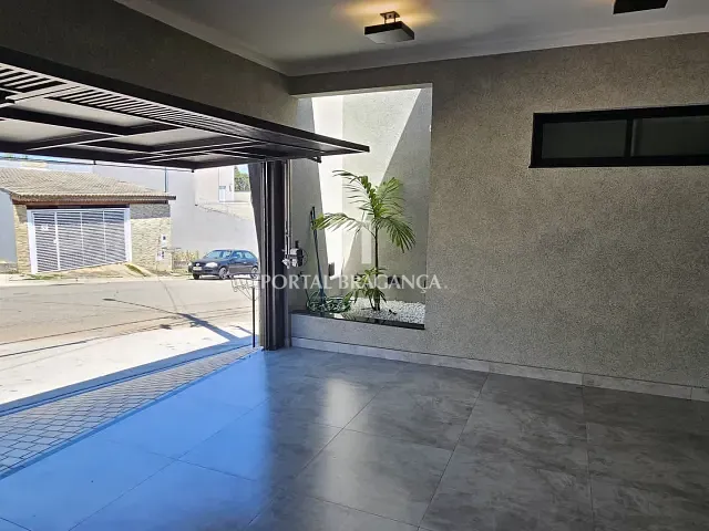 Casa com 140m² 3 quartos e 2 banheiros, à venda, no bairro Residencial Vino Barolo em Bragança Paulista