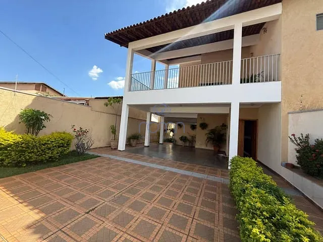 Sobrado 3 quartos e 5 banheiros, para alugar, no bairro Jardim Aclimação em São José do Rio Preto