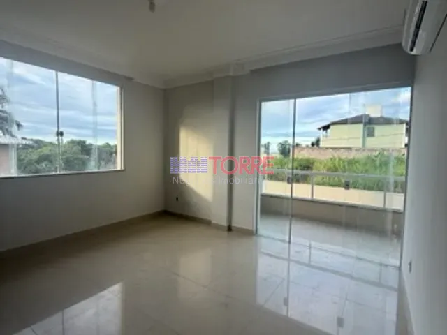 Casa com 450m² 5 quartos e 5 banheiros, para alugar, no bairro Nossa Senhora da Vitória em Ilhéus