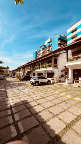 Casa 2 quartos e 2 banheiros, à venda ou para alugar, no bairro Jardim Excelsior em Cabo Frio
