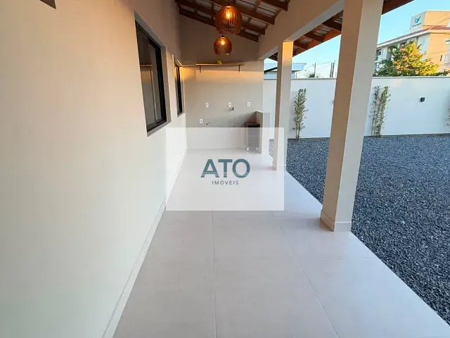 Casa com 329m² 2 quartos e 1 banheiro, à venda, no bairro Joáia em Tijucas