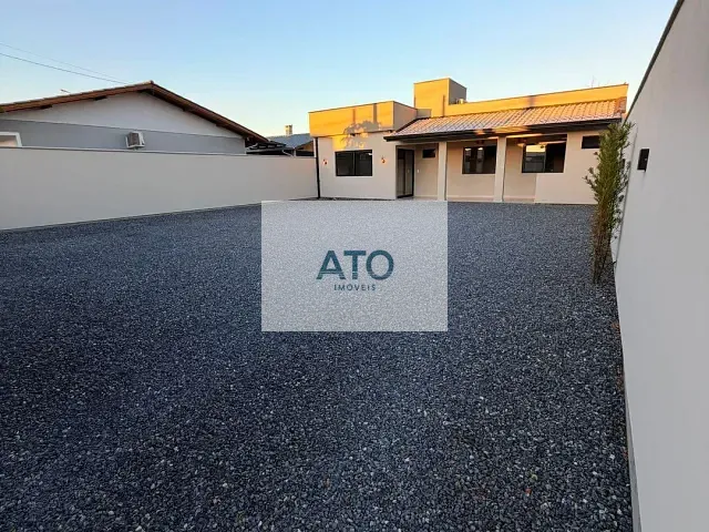Casa com 329m² 2 quartos e 1 banheiro, à venda, no bairro Joáia em Tijucas