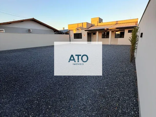 Casa com 329m² 2 quartos e 1 banheiro, à venda, no bairro Joáia em Tijucas