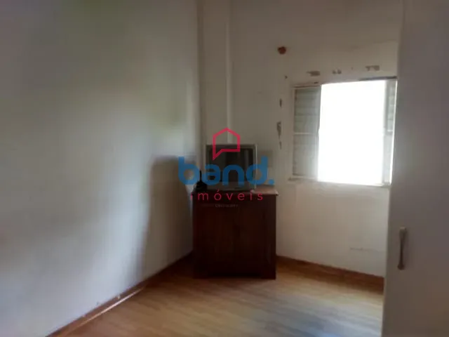 Casa com 393m² 4 quartos e 1 banheiro, à venda, no bairro Centro em Porto Feliz
