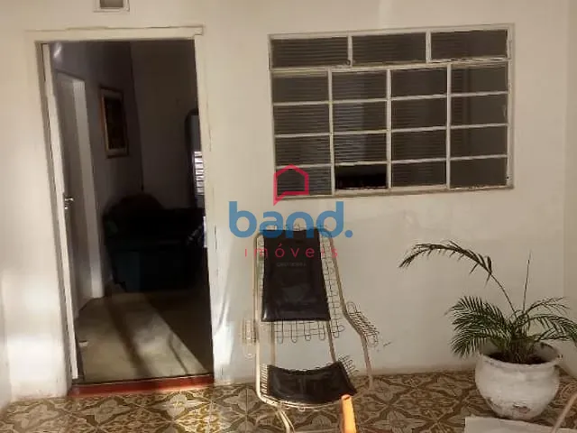 Casa com 393m² 4 quartos e 1 banheiro, à venda, no bairro Centro em Porto Feliz